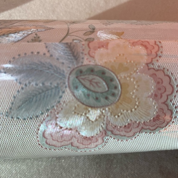 Shand Kydd Vintage Floral Wallpaper - Picture 6 of 11